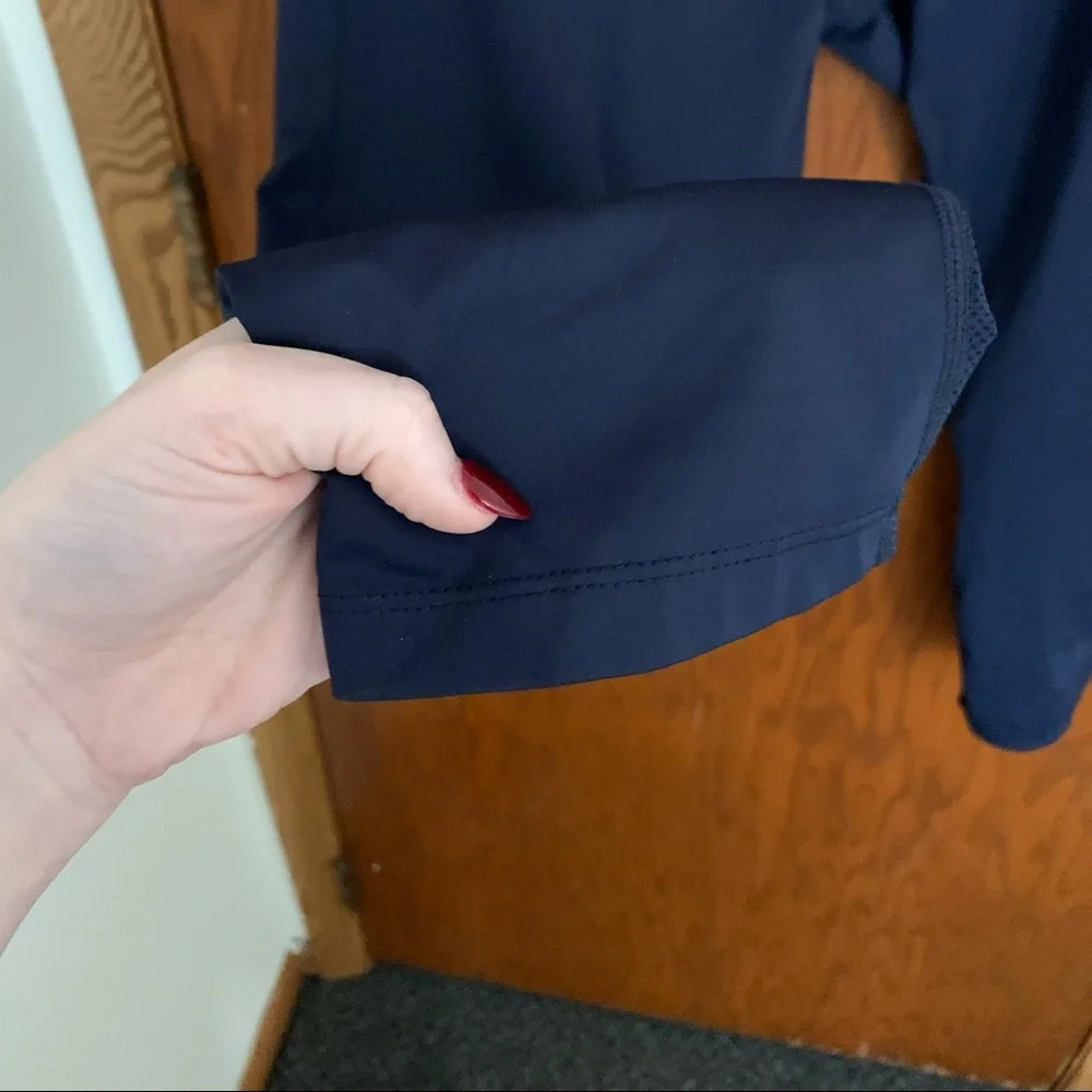 NIKE Cropped Leggings - Picture 3 of 7